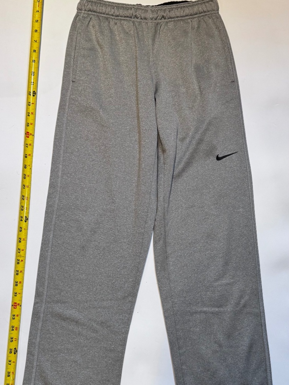 Nike Therma-Fit Grey Sweatpants Joggers Size Small